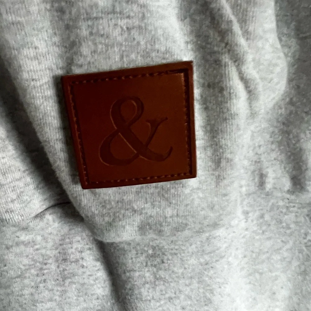 AMPERSAND AVE Black and Gray Crew Neck Sweater - Picture 3 of 3